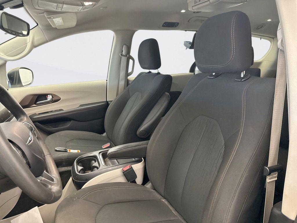used 2017 Chrysler Pacifica car, priced at $15,749