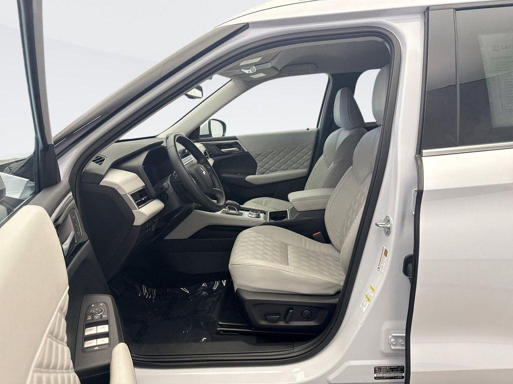 used 2024 Mitsubishi Outlander PHEV car, priced at $31,999