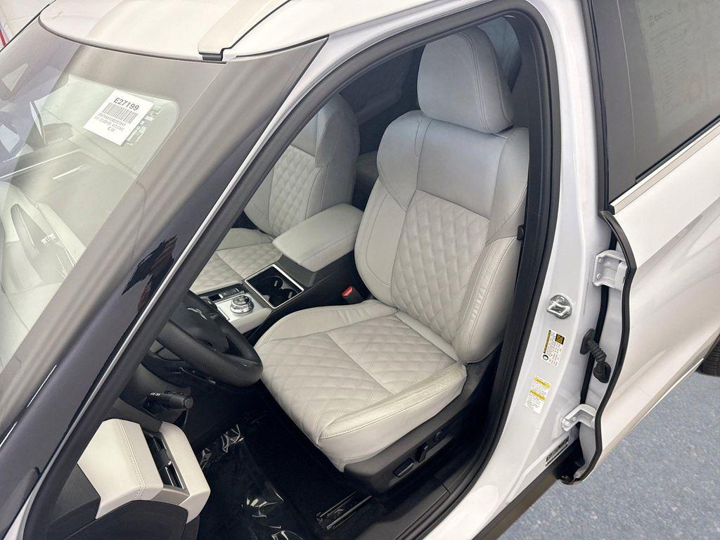 used 2024 Mitsubishi Outlander PHEV car, priced at $31,999