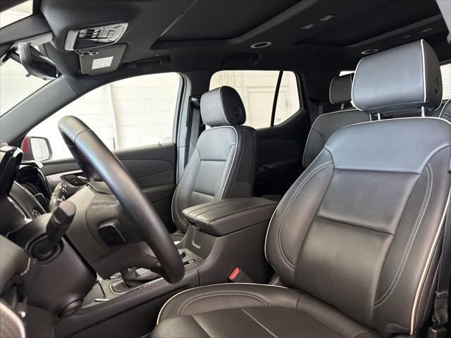 used 2023 Chevrolet Traverse car, priced at $41,099