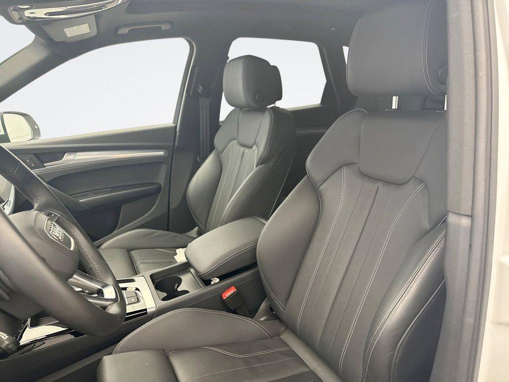 used 2025 Audi Q5 car, priced at $38,300