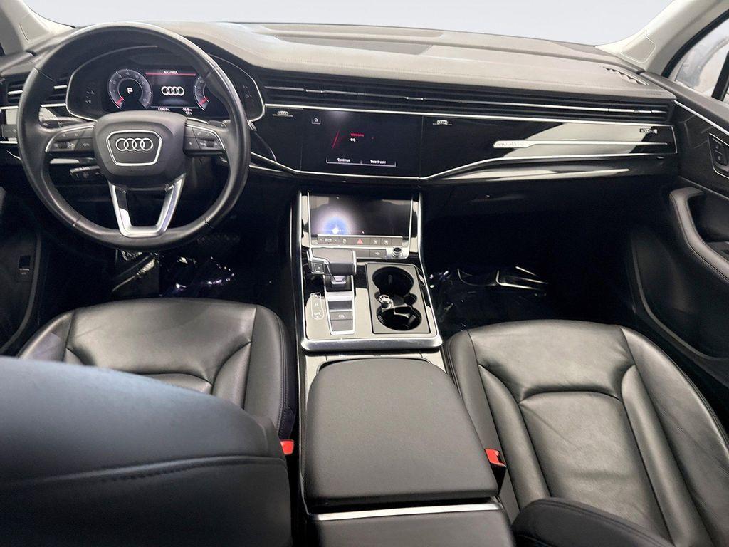 used 2024 Audi Q7 car, priced at $43,498