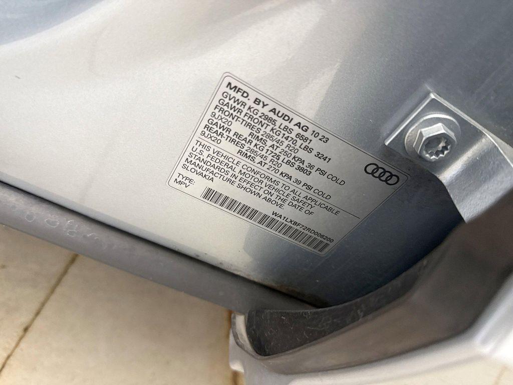 used 2024 Audi Q7 car, priced at $43,498