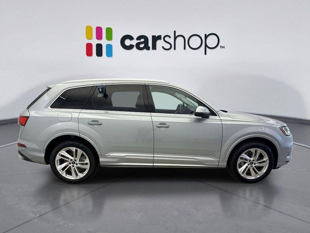 used 2024 Audi Q7 car, priced at $43,498