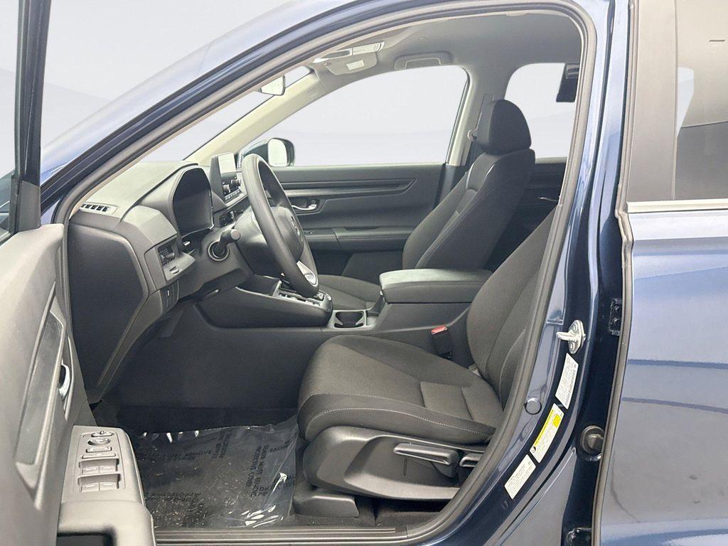 used 2025 Honda CR-V car, priced at $28,498