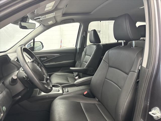 used 2022 Honda Pilot car, priced at $35,299