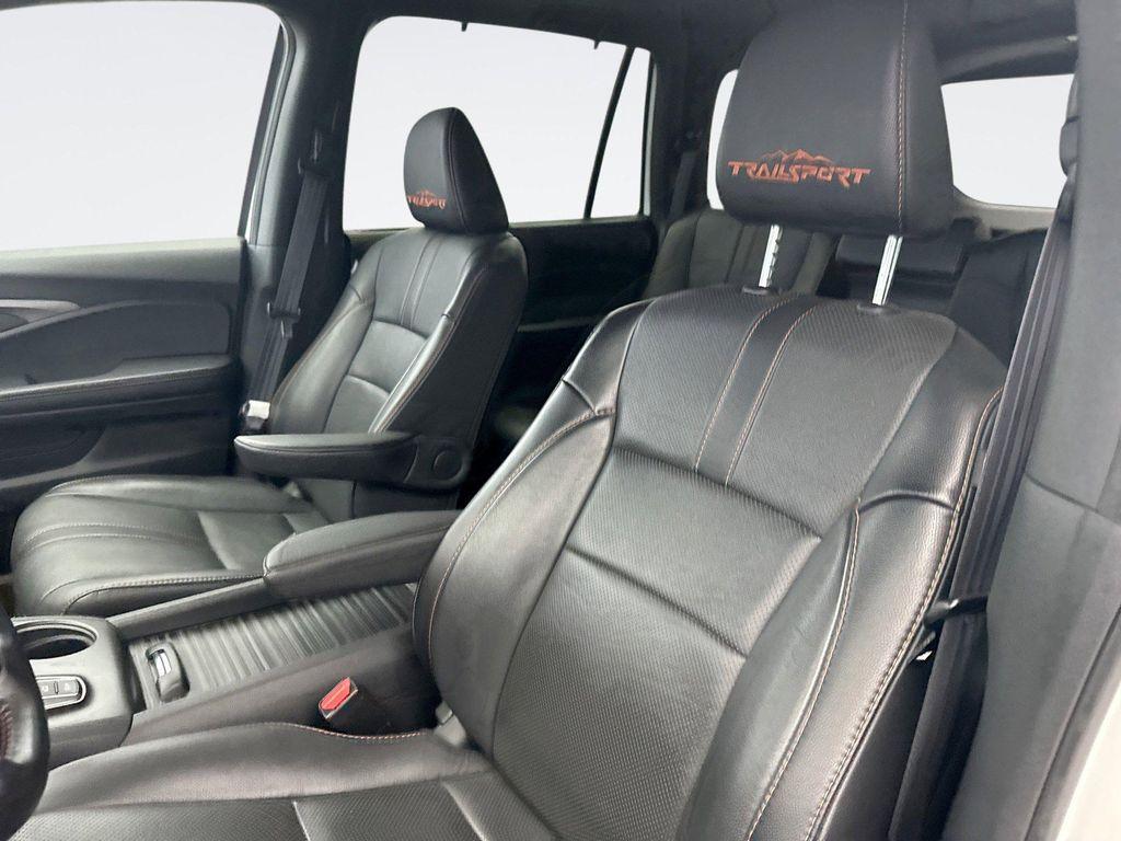 used 2022 Honda Passport car, priced at $34,599