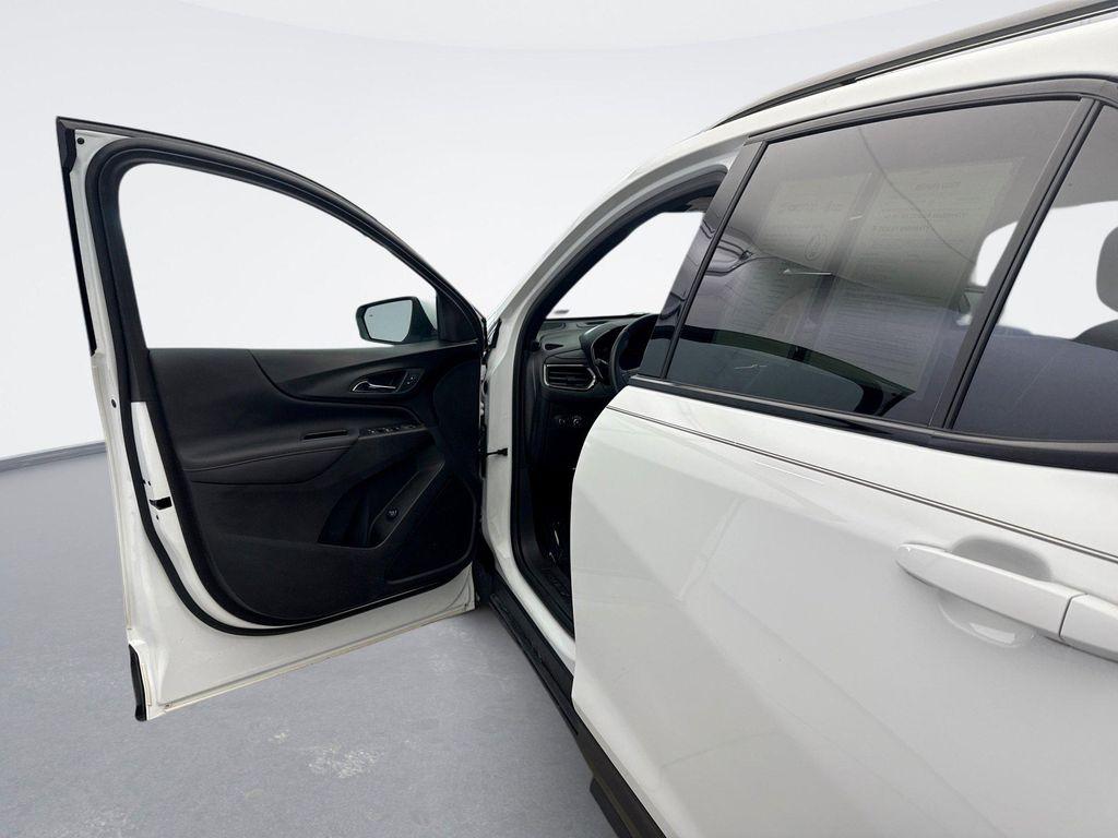 used 2022 Chevrolet Equinox car, priced at $21,997