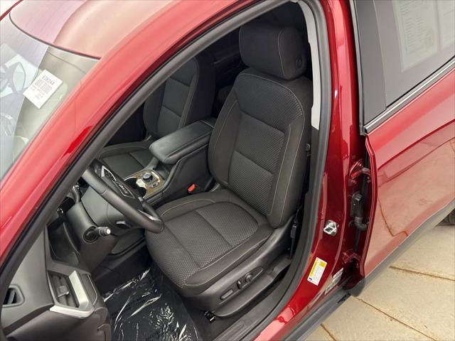 used 2023 GMC Acadia car, priced at $31,799