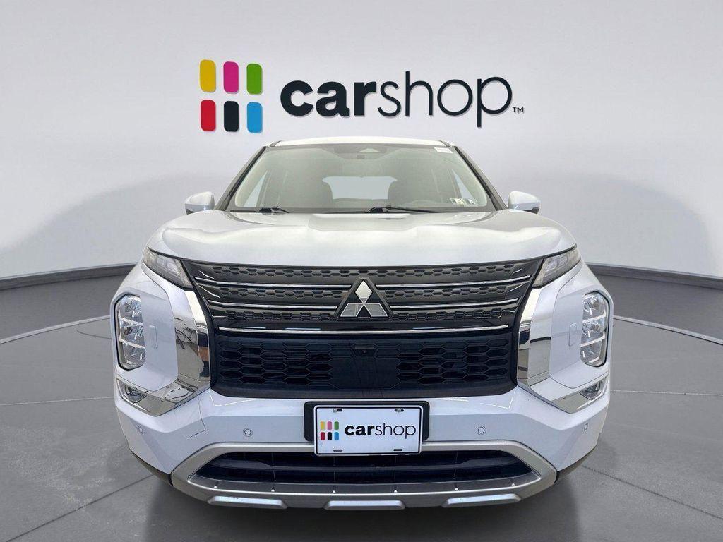 used 2023 Mitsubishi Outlander car, priced at $24,099