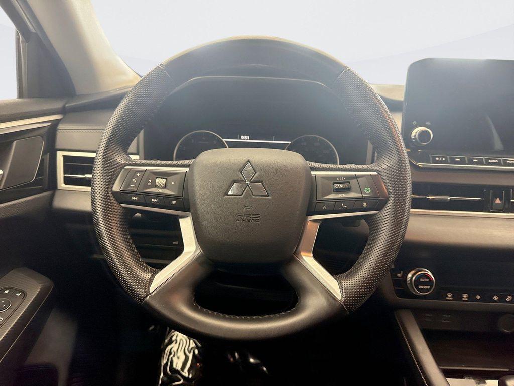used 2023 Mitsubishi Outlander car, priced at $24,099
