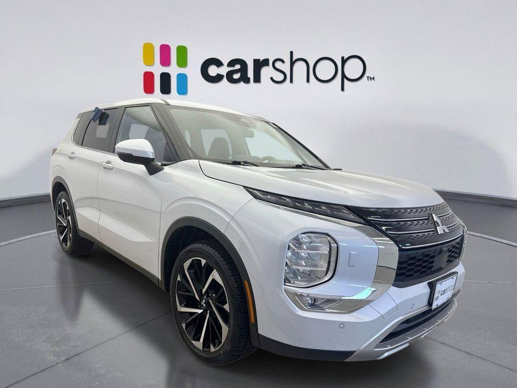 used 2023 Mitsubishi Outlander car, priced at $24,099