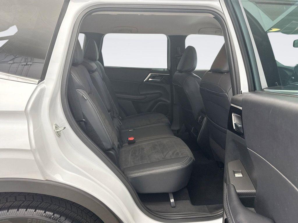 used 2023 Mitsubishi Outlander car, priced at $24,099