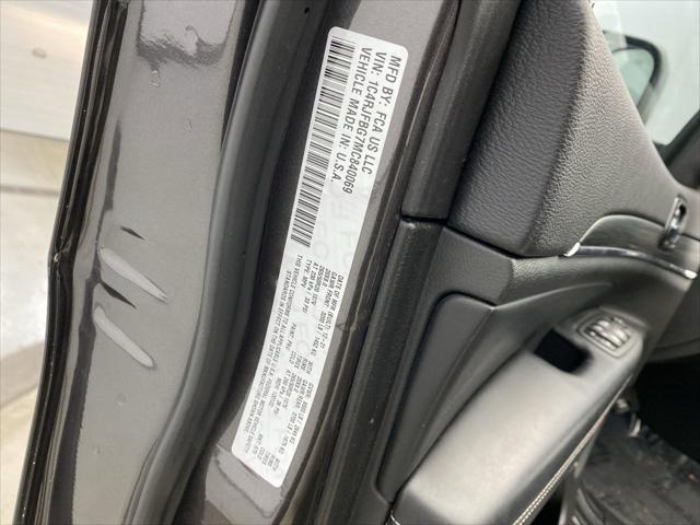 used 2021 Jeep Grand Cherokee car, priced at $30,599
