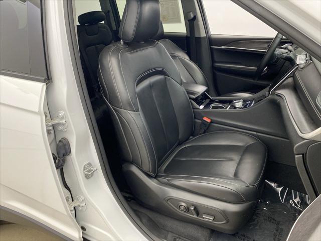 used 2022 Jeep Grand Cherokee car, priced at $31,098