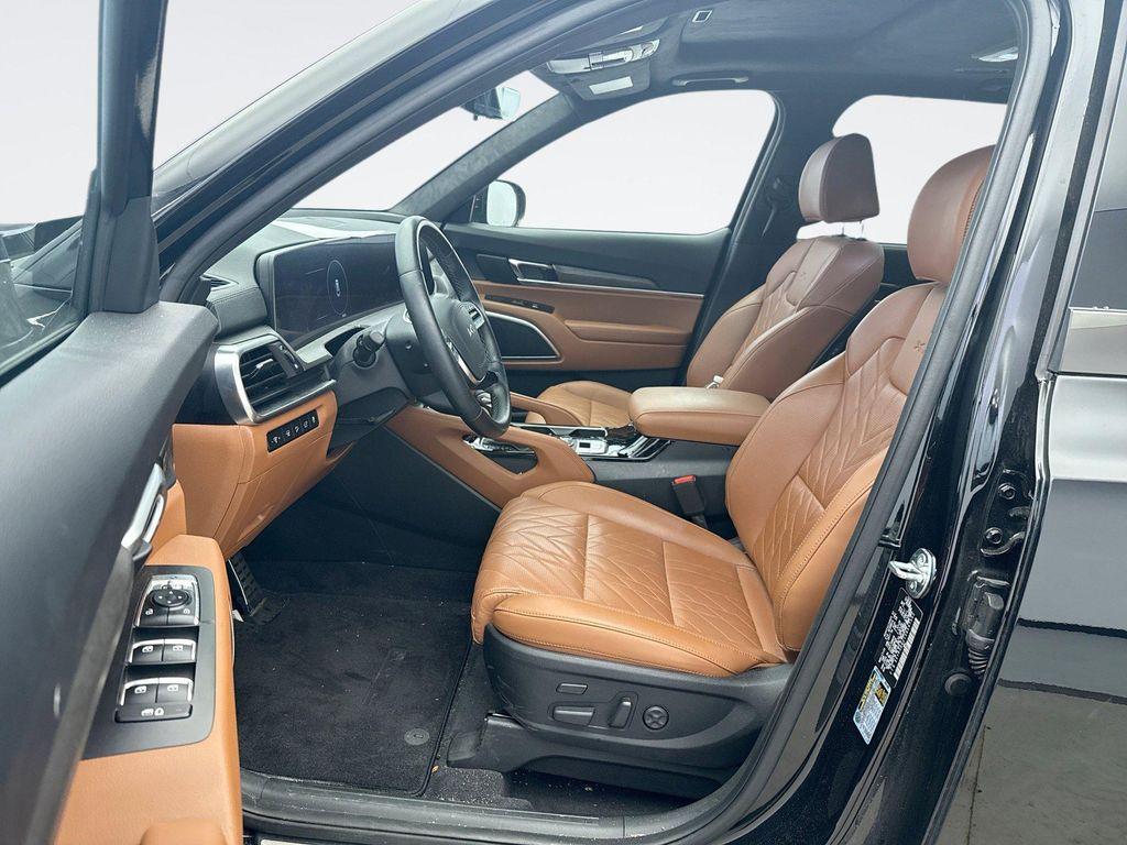 used 2025 Kia Telluride car, priced at $47,499