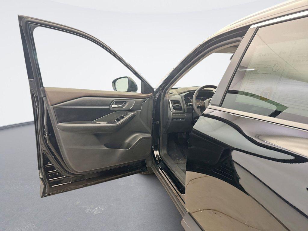 used 2022 Nissan Rogue car, priced at $22,699