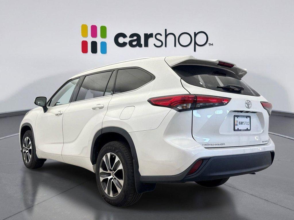 used 2021 Toyota Highlander car, priced at $30,150