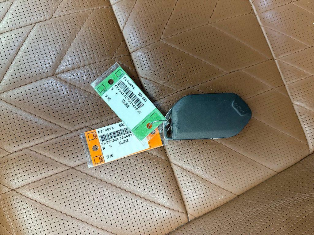 used 2024 Kia Telluride car, priced at $42,999