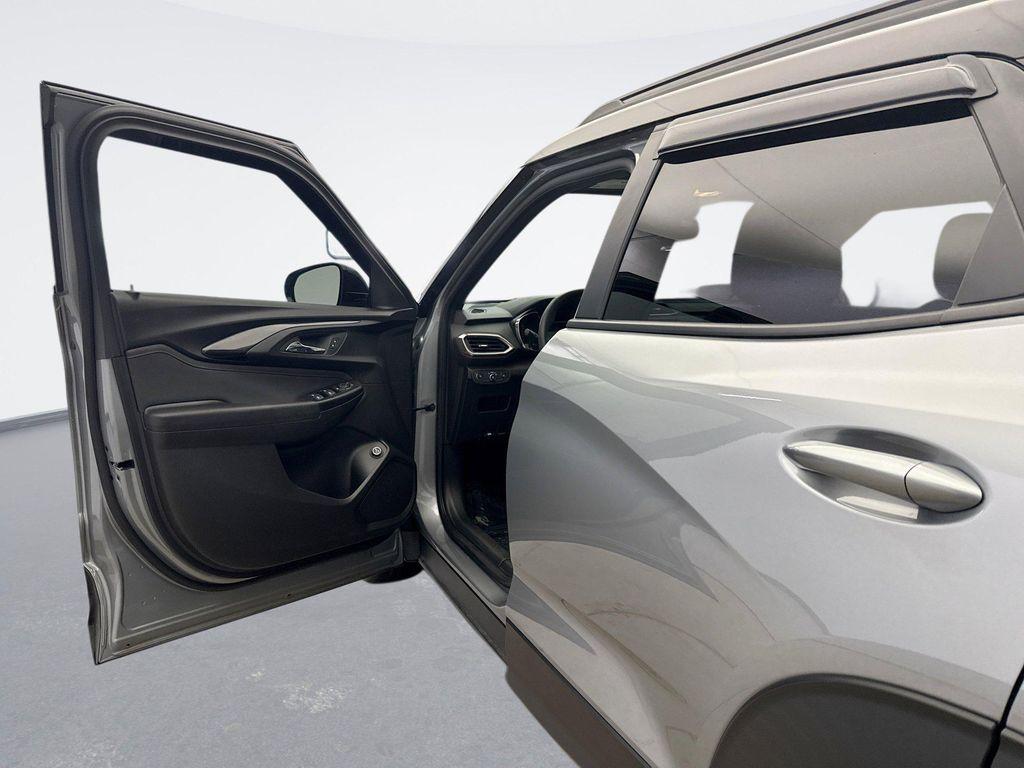 used 2023 Chevrolet TrailBlazer car, priced at $24,299