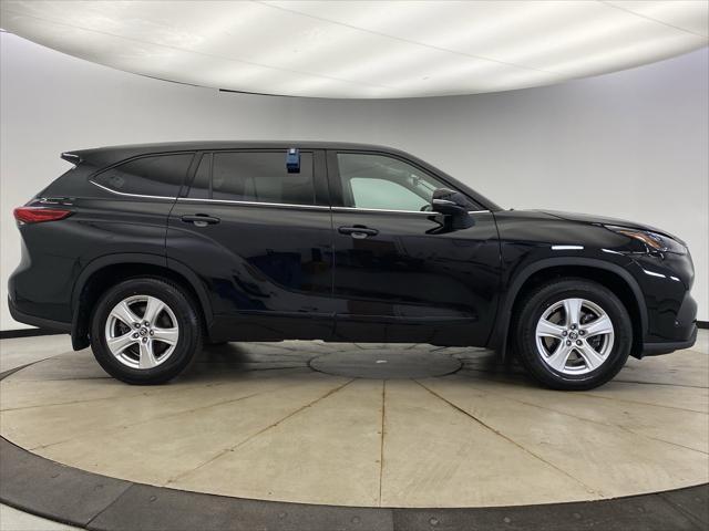 used 2022 Toyota Highlander car, priced at $32,599