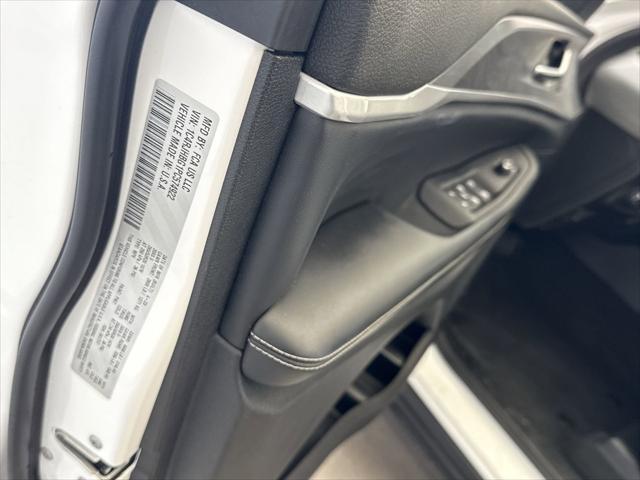 used 2023 Jeep Grand Cherokee car, priced at $34,399