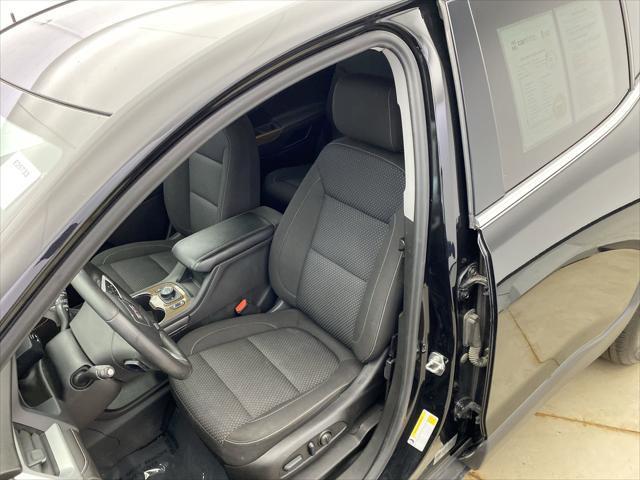 used 2022 GMC Acadia car, priced at $27,098