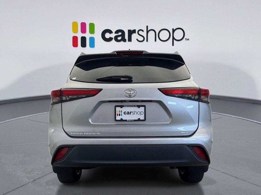 used 2022 Toyota Highlander car, priced at $32,398