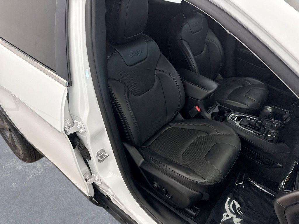 used 2019 Jeep Cherokee car, priced at $19,048