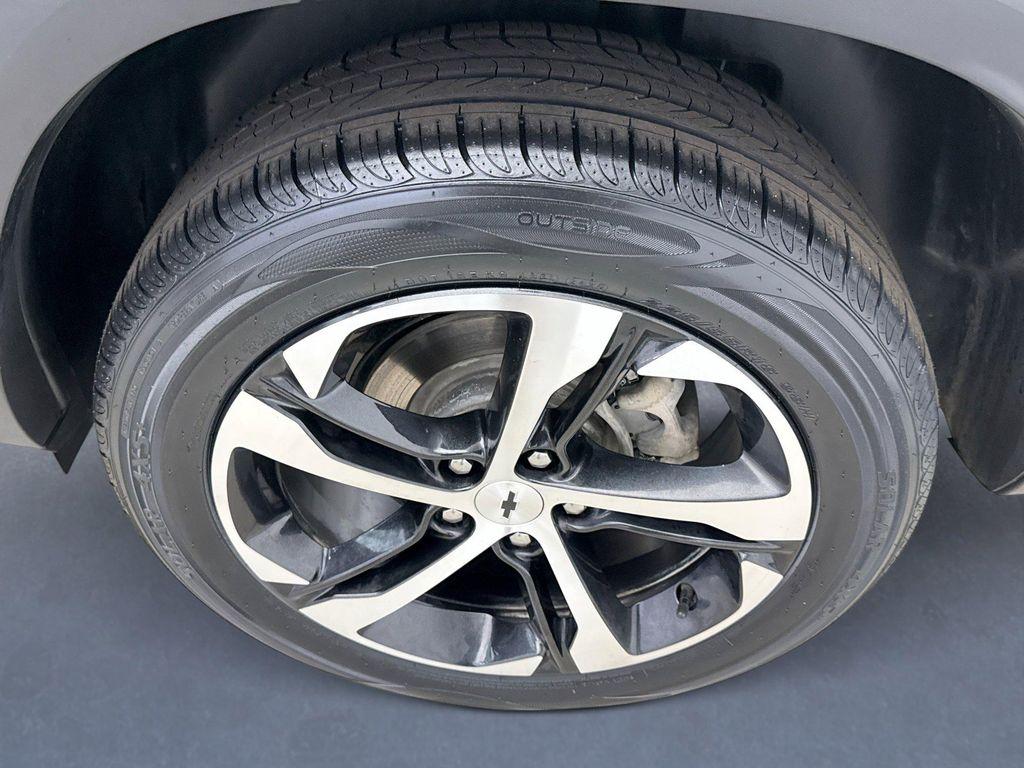 used 2024 Chevrolet Trax car, priced at $21,498