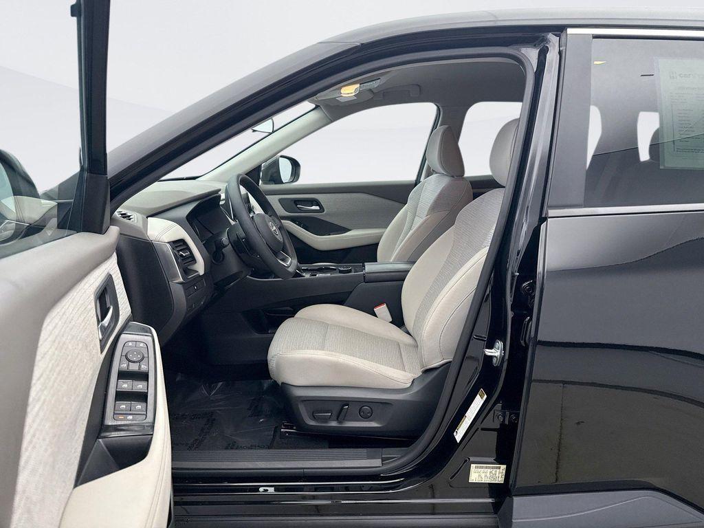 used 2023 Nissan Rogue car, priced at $21,949