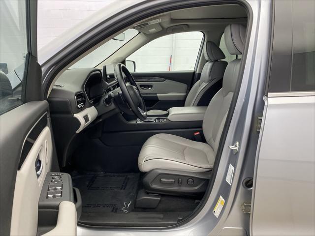 used 2023 Honda Pilot car, priced at $45,299