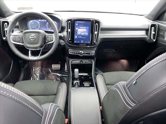 used 2022 Volvo XC40 car, priced at $30,798