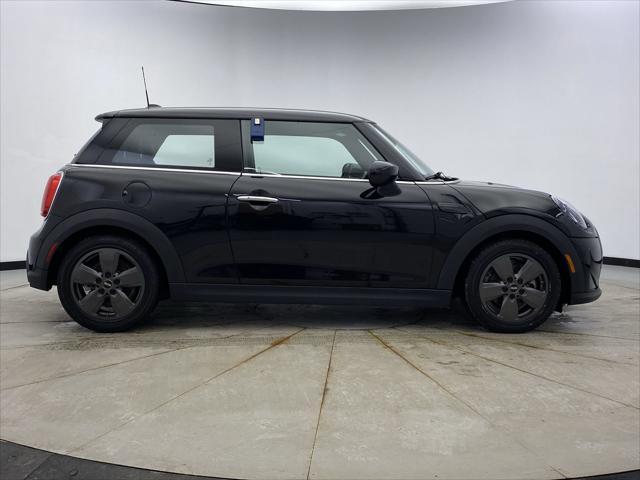 used 2022 MINI Hardtop car, priced at $21,998