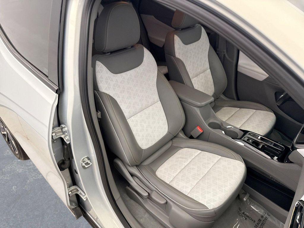 used 2023 Chevrolet Bolt EUV car, priced at $19,950