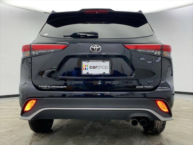 used 2022 Toyota Highlander car, priced at $33,147