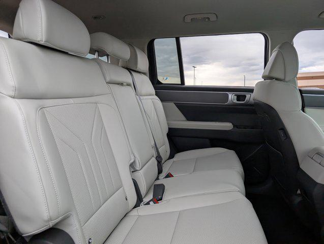new 2025 Hyundai Santa Fe car, priced at $38,119