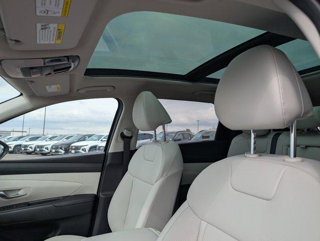 new 2025 Hyundai TUCSON Hybrid car, priced at $37,132