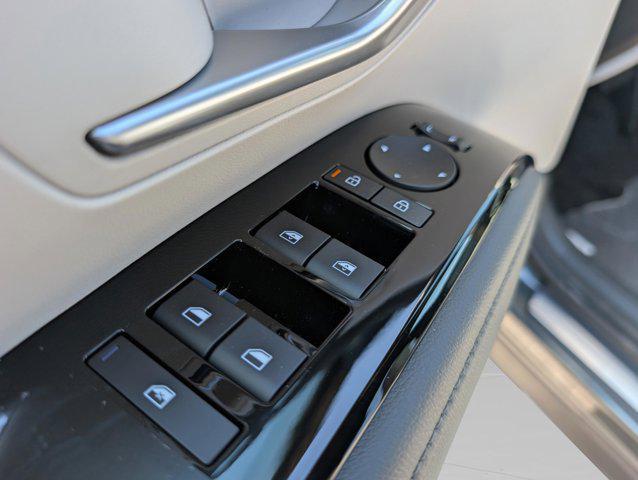 new 2025 Hyundai TUCSON Hybrid car, priced at $41,332