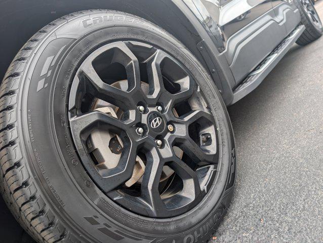used 2022 Hyundai Santa Fe car, priced at $25,165
