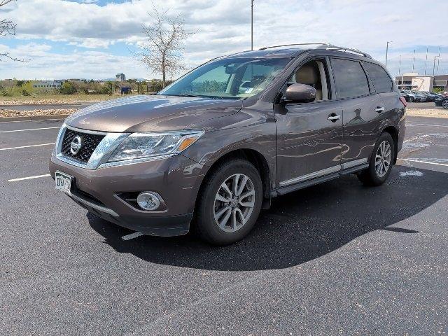 used 2015 Nissan Pathfinder car, priced at $13,270