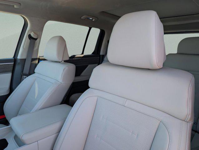 new 2026 Hyundai SANTA FE HEV car, priced at $47,640