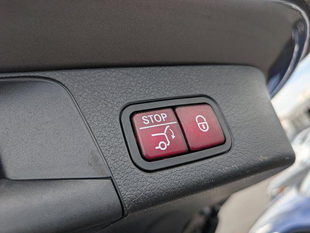 used 2020 Mercedes-Benz GLB 250 car, priced at $25,234