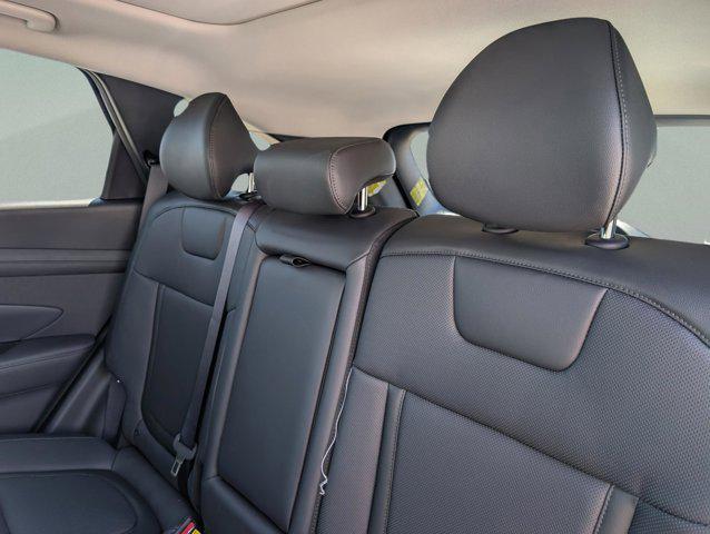 new 2025 Hyundai TUCSON Hybrid car, priced at $38,073