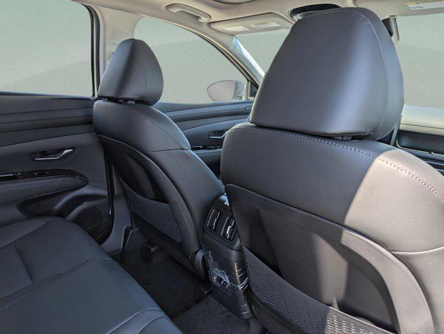 new 2025 Hyundai TUCSON Hybrid car, priced at $38,073