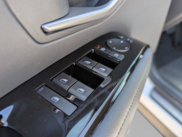 new 2025 Hyundai TUCSON Hybrid car, priced at $38,073