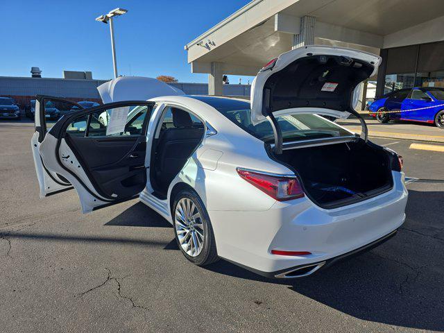 used 2023 Lexus ES 350 car, priced at $43,024