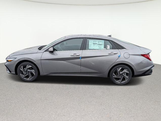 new 2024 Hyundai Elantra car, priced at $29,117