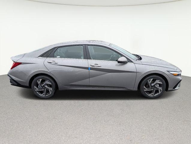 new 2024 Hyundai Elantra car, priced at $29,117