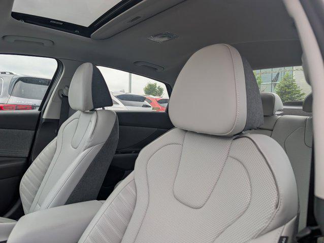 used 2024 Hyundai Elantra car